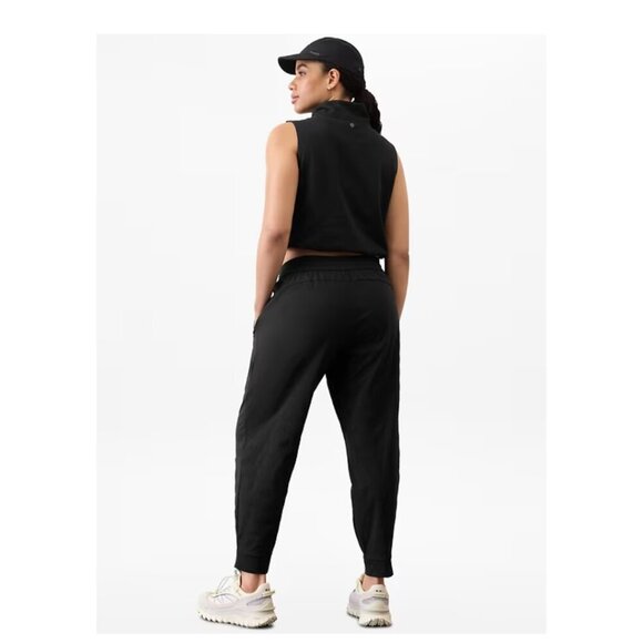 Athleta Women's Trekkie North Relaxed Mid Rise Jogger Plus Size Black Size 22 - Picture 3 of 11